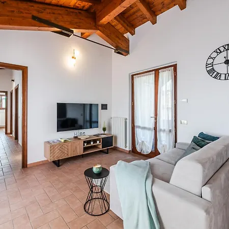 Hill Maranello, Vista E Relax Daire