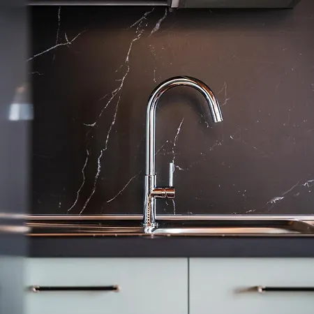 Hill Maranello, Vista E Relax