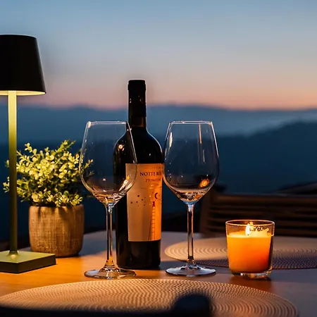 Hill Maranello, Vista E Relax