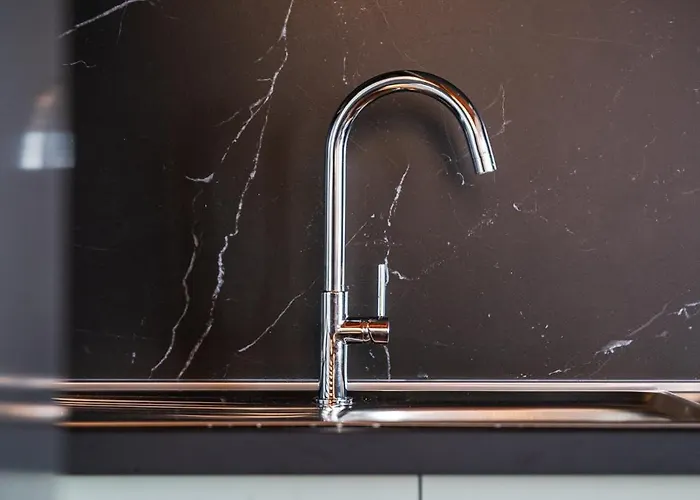 Hill Maranello, Vista E Relax