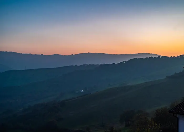Hill Maranello, Vista E Relax